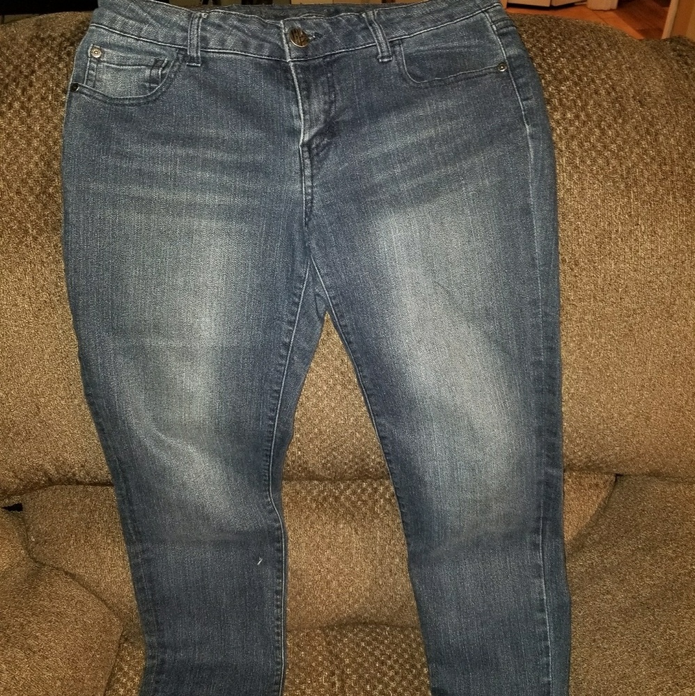 Jeans - Picture 3 of 3